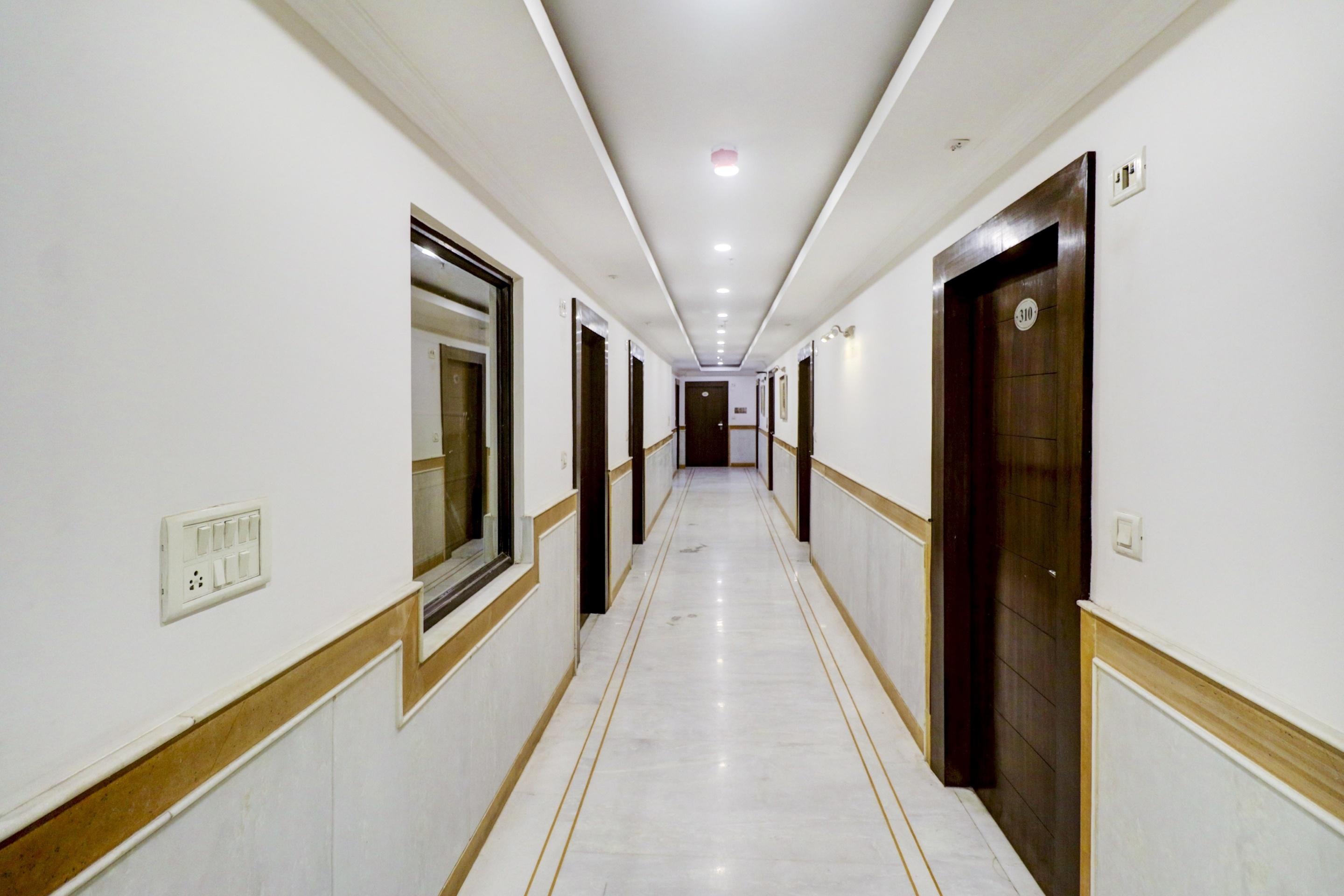 Townhouse 517 La Sapphire Near Delhi Airport Hotel New Delhi Exterior foto