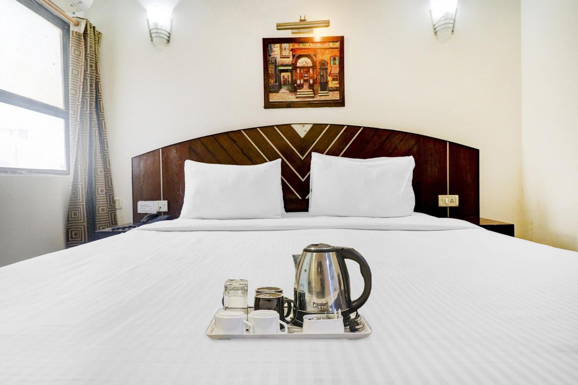 Townhouse 517 La Sapphire Near Delhi Airport Hotel New Delhi Exterior foto