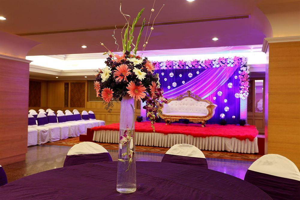 Townhouse 517 La Sapphire Near Delhi Airport Hotel New Delhi Exterior foto
